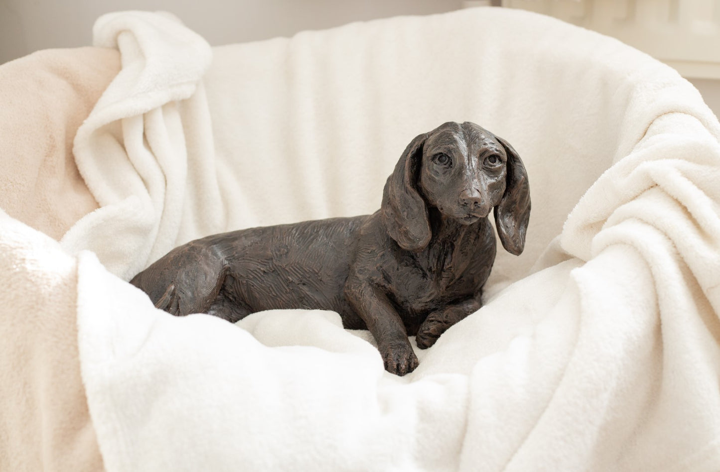 CAST RESIN DACHSHUND SHORT HAIRED FIGURINE DOG URN