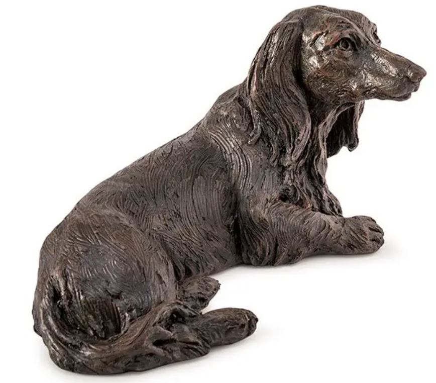 Figurine Urn – A Beautiful Tribute to a Cherished Companion