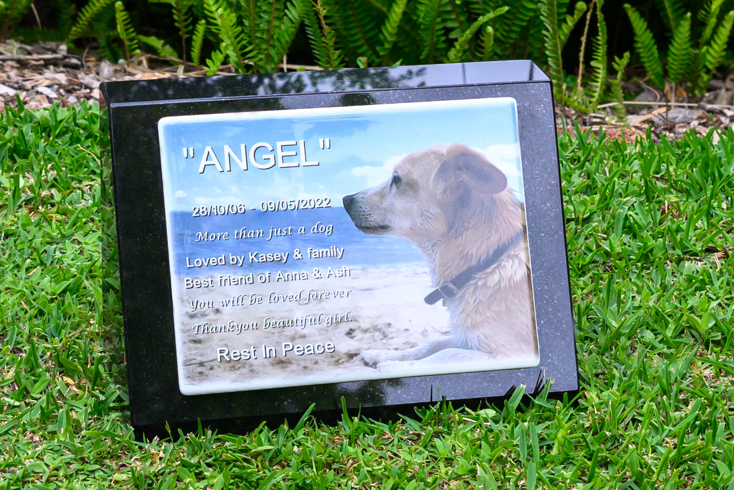 Personalised Granite or Sandstone Pet Memorial Headstone
