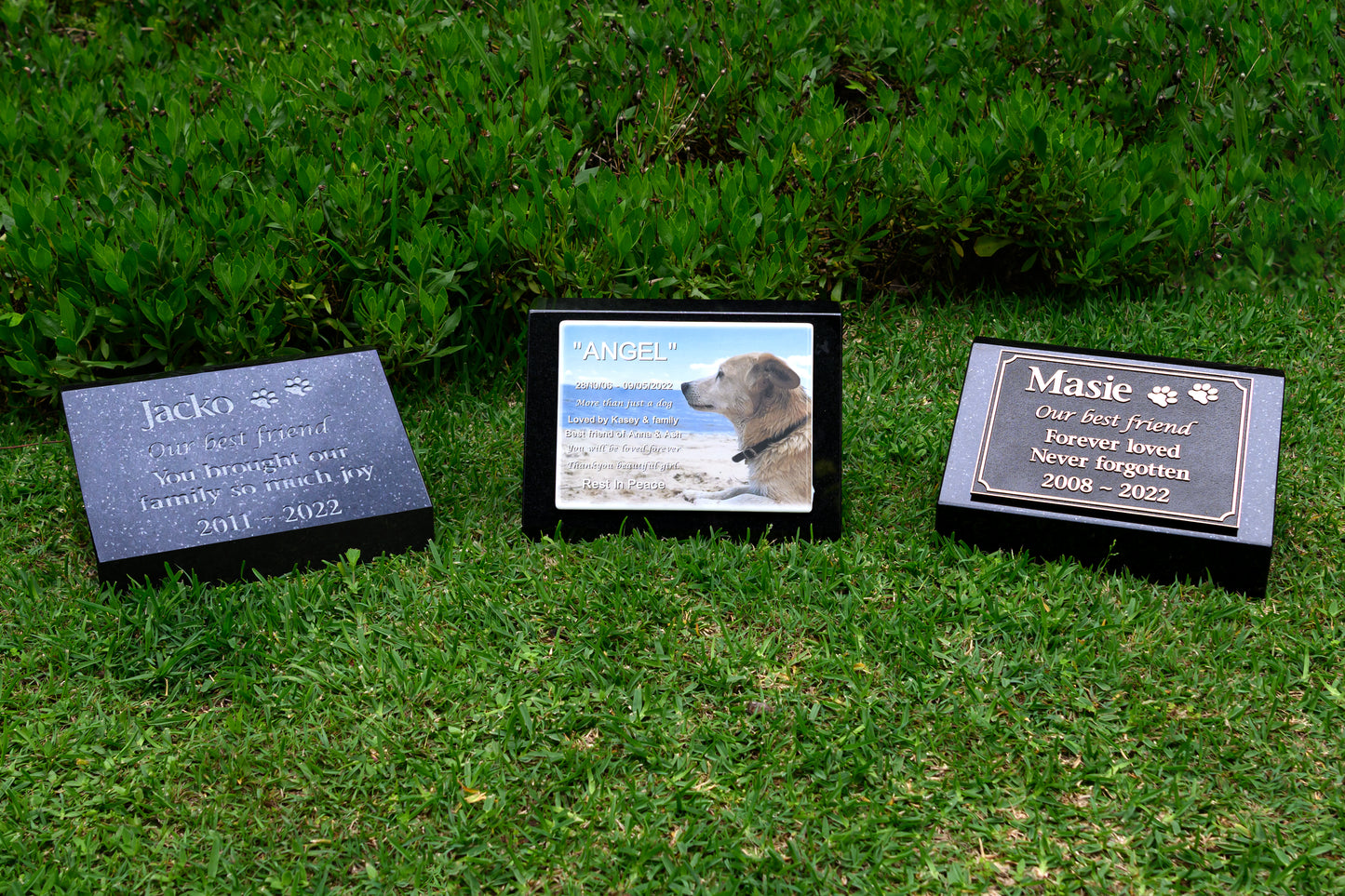 Personalised Granite or Sandstone Pet Memorial Headstone