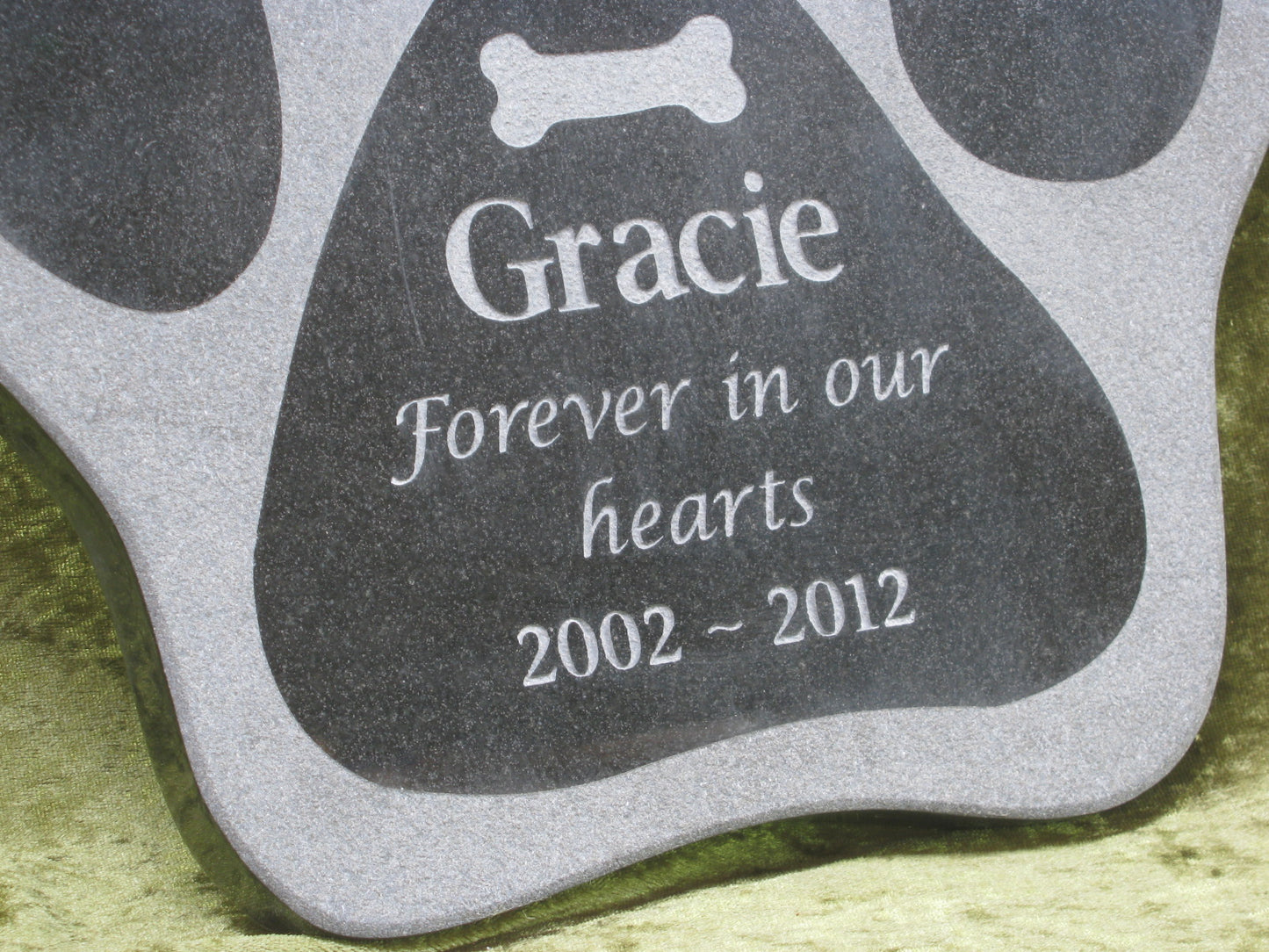 Granite Pet Memorial Plaque - Paw Shape