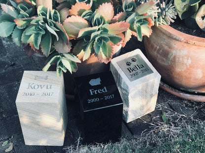 Personalised Garden Memorial Pet Urn