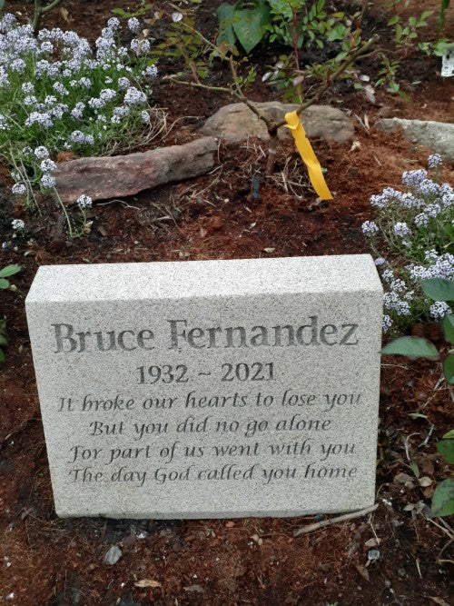 Headstone in Sandstone with Natural Engraving