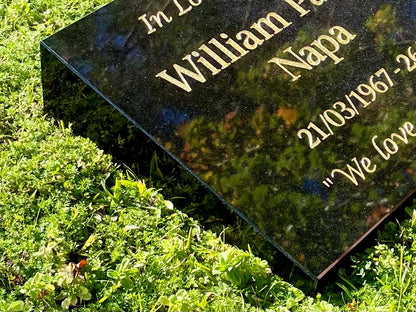 Personalised Granite or Sandstone Pet Memorial Headstone