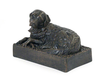 Pet Urn - Golden Retriever - Compact