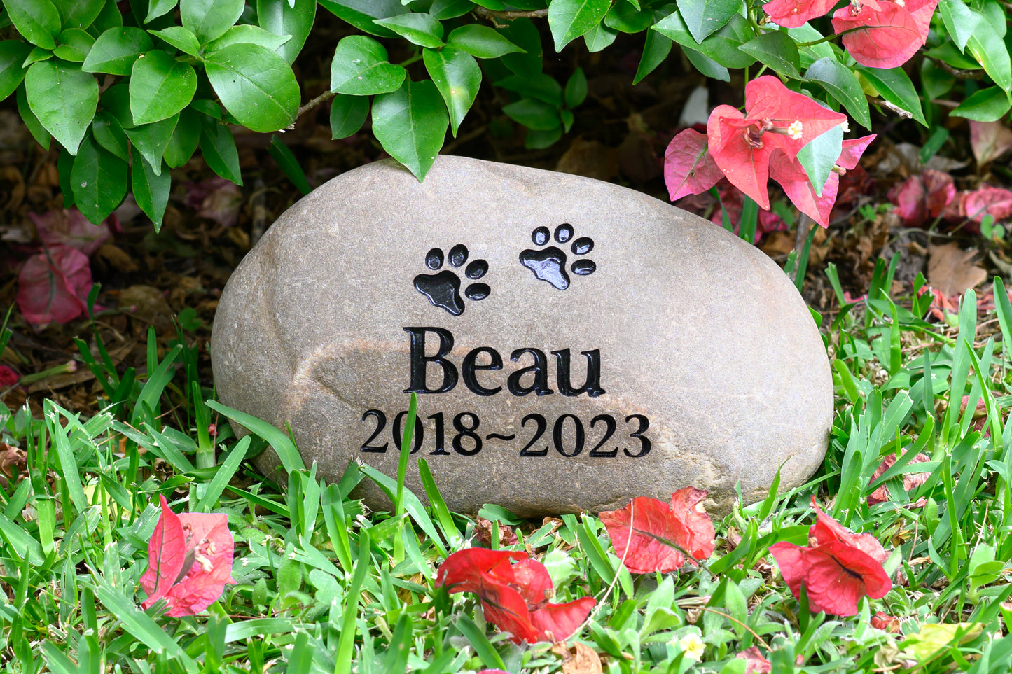 Engraved Riverstone Pet Memorial with Personalised Tribute