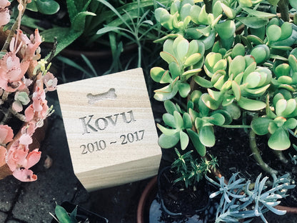 Personalised Garden Memorial Pet Urn