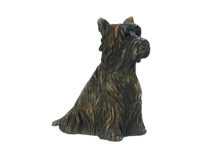 Figurine Urn – A Beautiful Tribute to a Cherished Companion